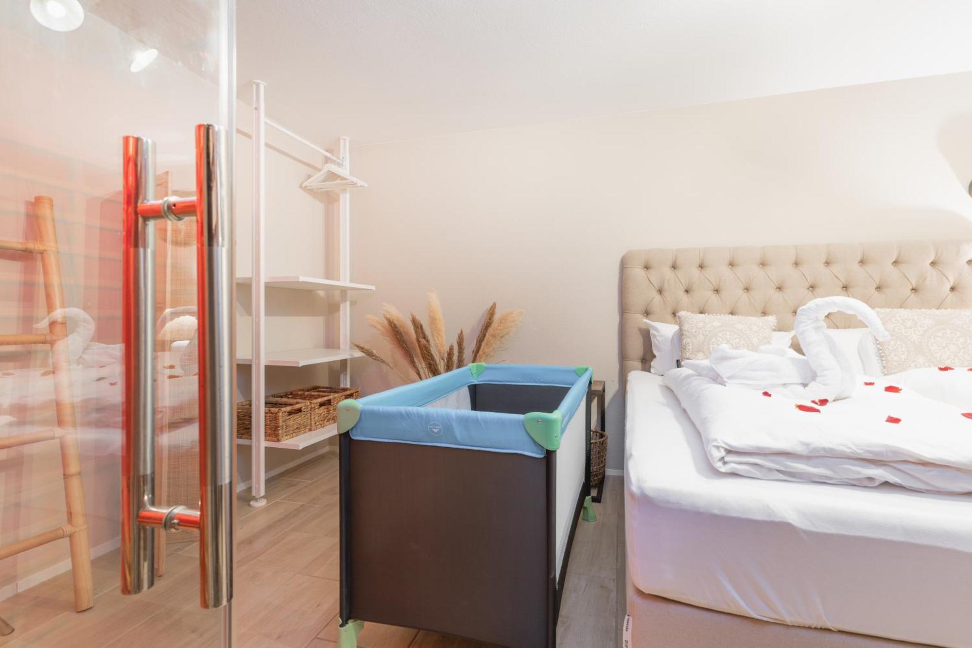 Seeblick-Oase Istayunixi Seenaehe-Sauna-Balkon-Netflix-Parkplatz Енінген Екстер'єр фото