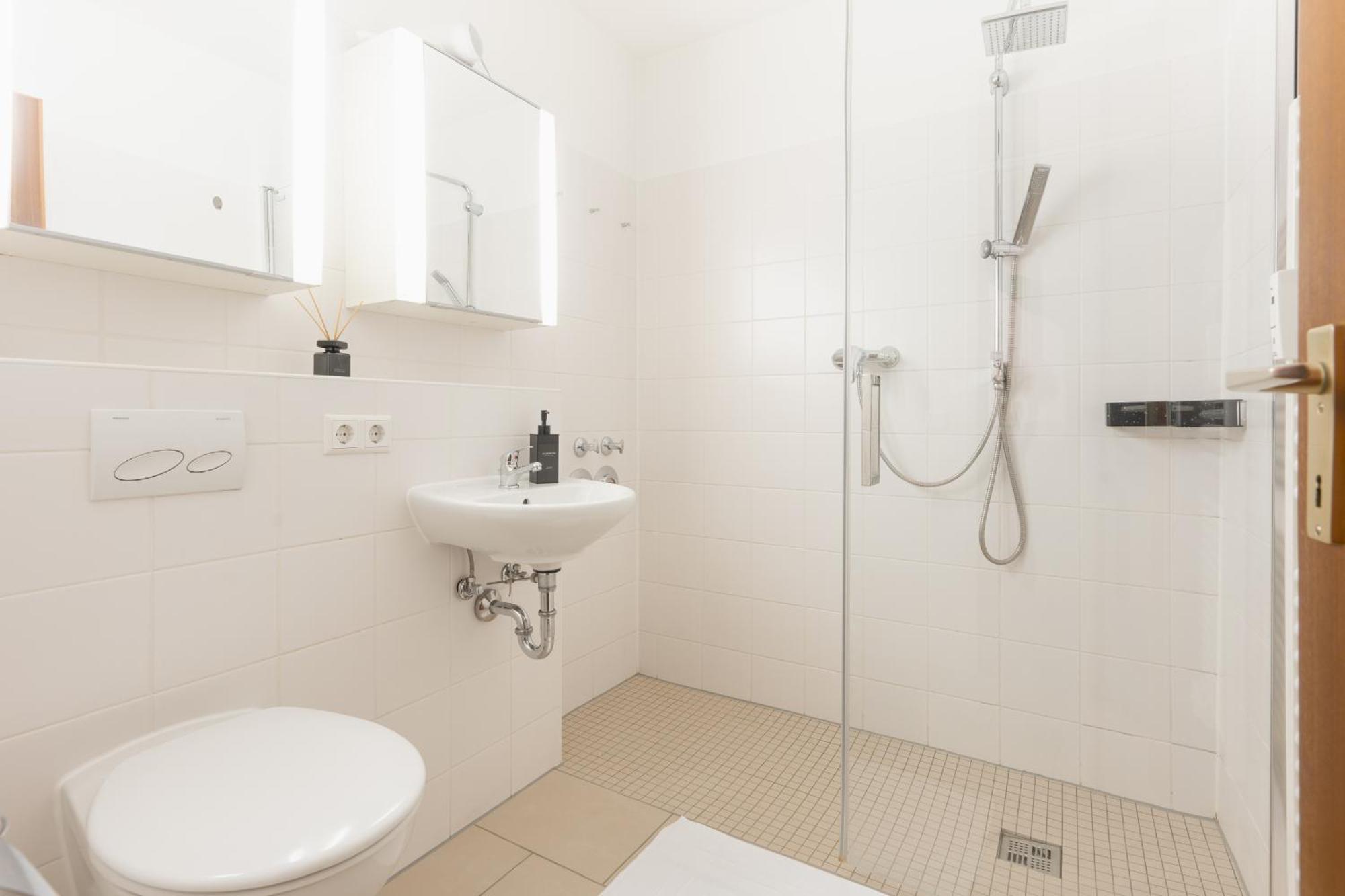 Seeblick-Oase Istayunixi Seenaehe-Sauna-Balkon-Netflix-Parkplatz Енінген Екстер'єр фото
